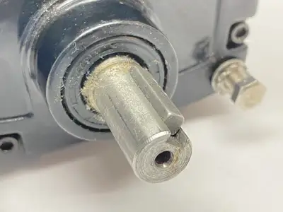 USED BODINE PARALLEL SHAFT DC GEARMOTOR 1/29HP 90:1 28RPM 24V