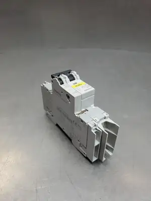 USED Siemens 5SJ41 6A TYPE NSJ Circuit Breaker, 4A, 230VAC w/5ST301.AS