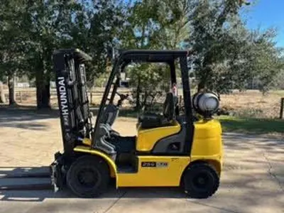 USED 2014 HYUNDAI 25G-7A