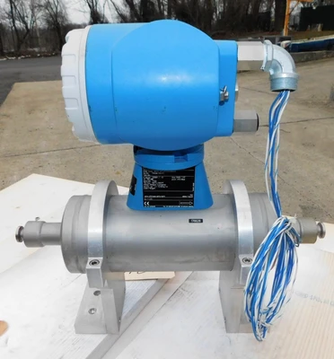 USED ENDRESS HAUSER PROMASS 83