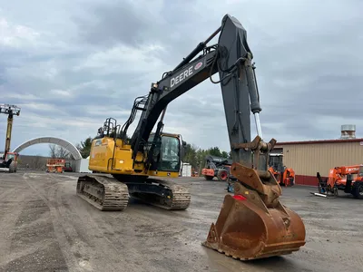 USED 2019 DEERE 345G