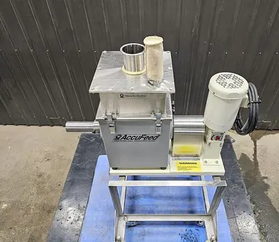 USED VIBRA SCREW ACCUFEED