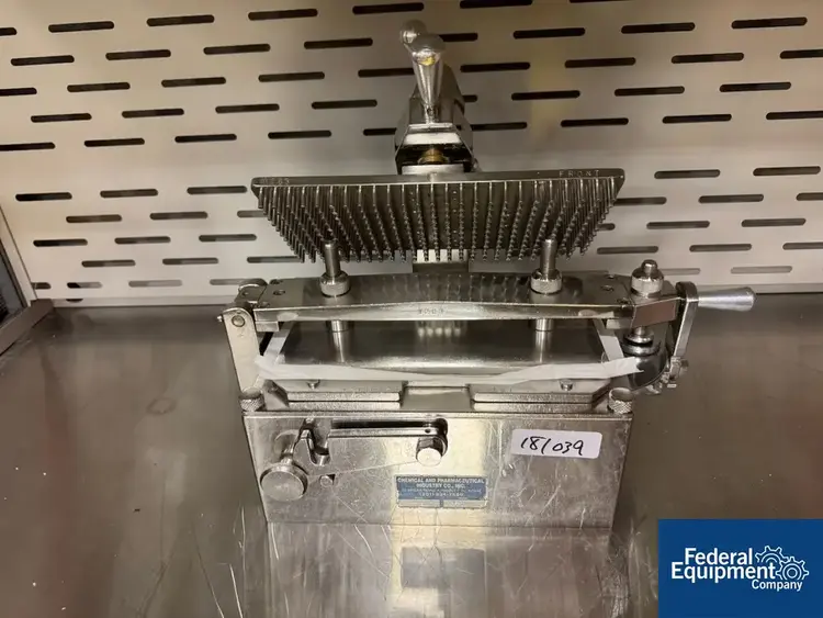 Used N/A Chemical and Pharmaceutical Industry manual capsule filler Capsule Fillers Ohio US | Federal Equipment Company #786597