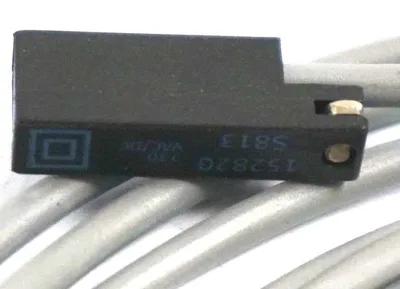 NEW FESTO 152820 SME-8-LED PROXIMITY SWITCH SME8LED