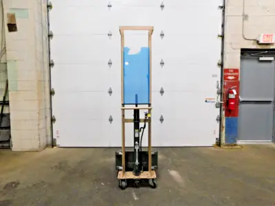 Used Beech _UNKNOWN_ Pallet Stackers Ohio US | Equipment Recovery Corp. #1331697