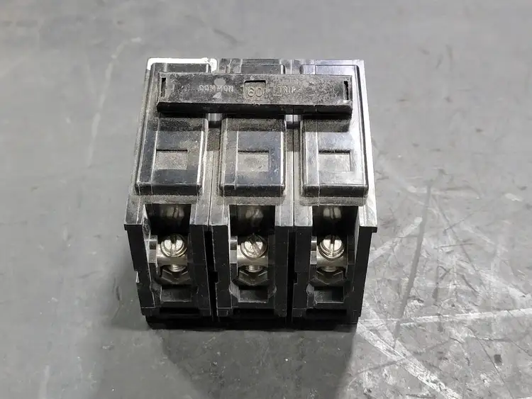 Used CUTLER-HAMMER BAB3060H Switchgears British Columbia CA | Lenmark #241898