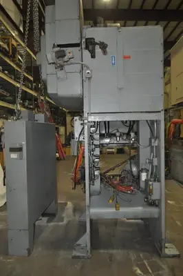 1996 BLISS C-110 OBI / Gap Frame Press | Universal Press & Machinery (UPM) (4)