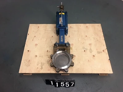 Dezurik 6"-150 Knife Gate Valve Air Operated
