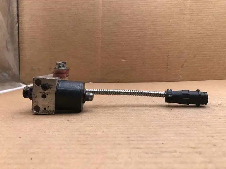 Used KEYSTONE INDUSTRIES KSEG195-3261 Sensors Pennsylvania US | Moses B Glick #990321