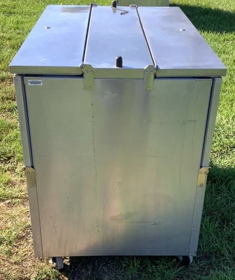 USED Beverage-Air ST49N-S.