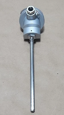 NEW Omron E52-P20C-N