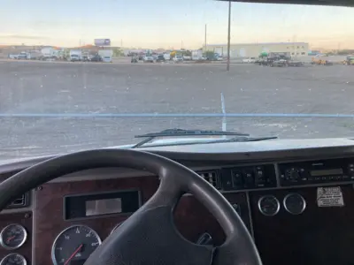 USED 2014 Kenworth T370