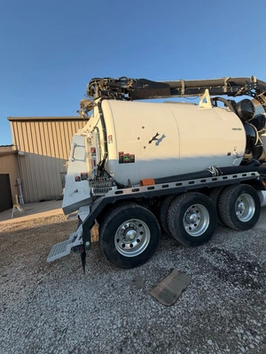 2023 TORNADO F4 Hydro Excavator | VacSource (6)