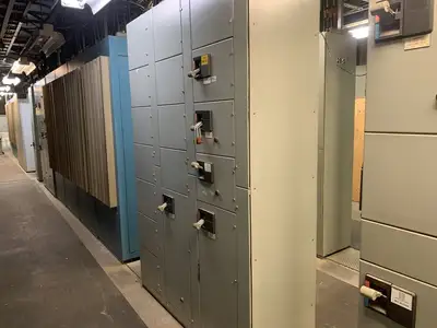 Five Star Double-Sided Motor Control Center (MCC), 600V Max., 1000A, 12 Buckets