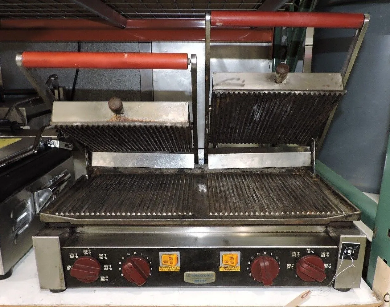 Electrolux 602113 Commercial Cast Iron Double Ribbed Panini Grill