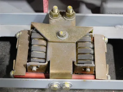 Powell Industries Inc. 15PV1000-61 Vacuum Circuit Breaker 1200A 15kV 37kA Used