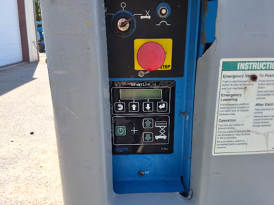 USED 2014 Genie GR-12