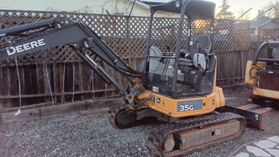 USED 2018 Deere 35G