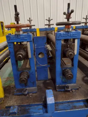 17 STAND X 4" X 48" B&K MODEL #2B-35 RAFTED ROLLFORMER: STOCK #18127