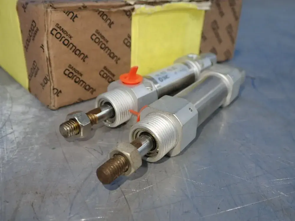 USED SMC CM2E2025A