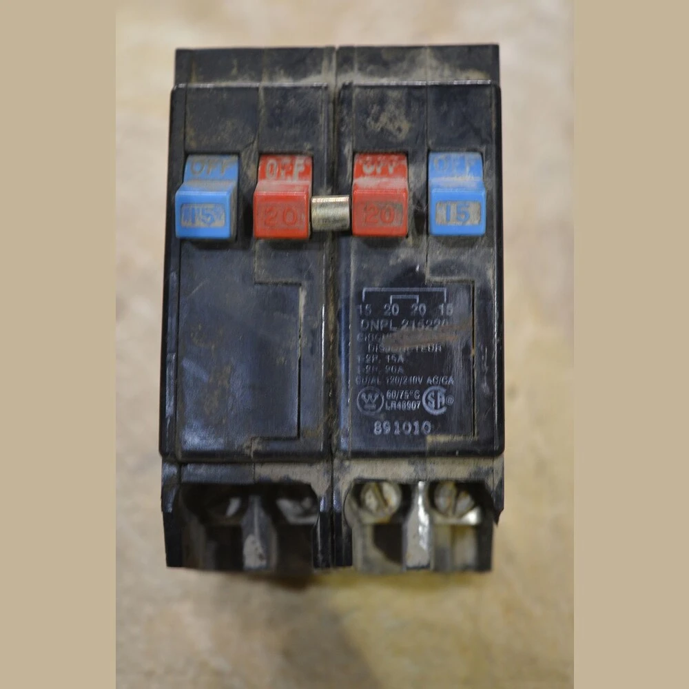 Westinghouse 2 Pole 15/20 Amp Breaker
