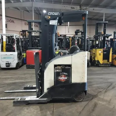 USED 2019 CROWN RR5725-45