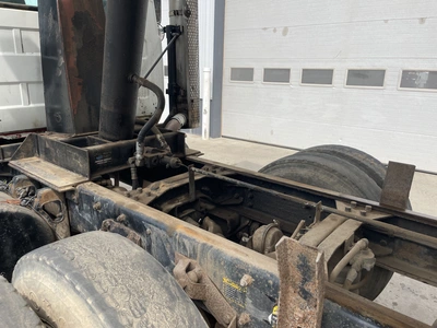 Used 1995 MACK RD688S TRI-AXLE Dump trucks Michigan US | Miedema Asset Management Group #1437008