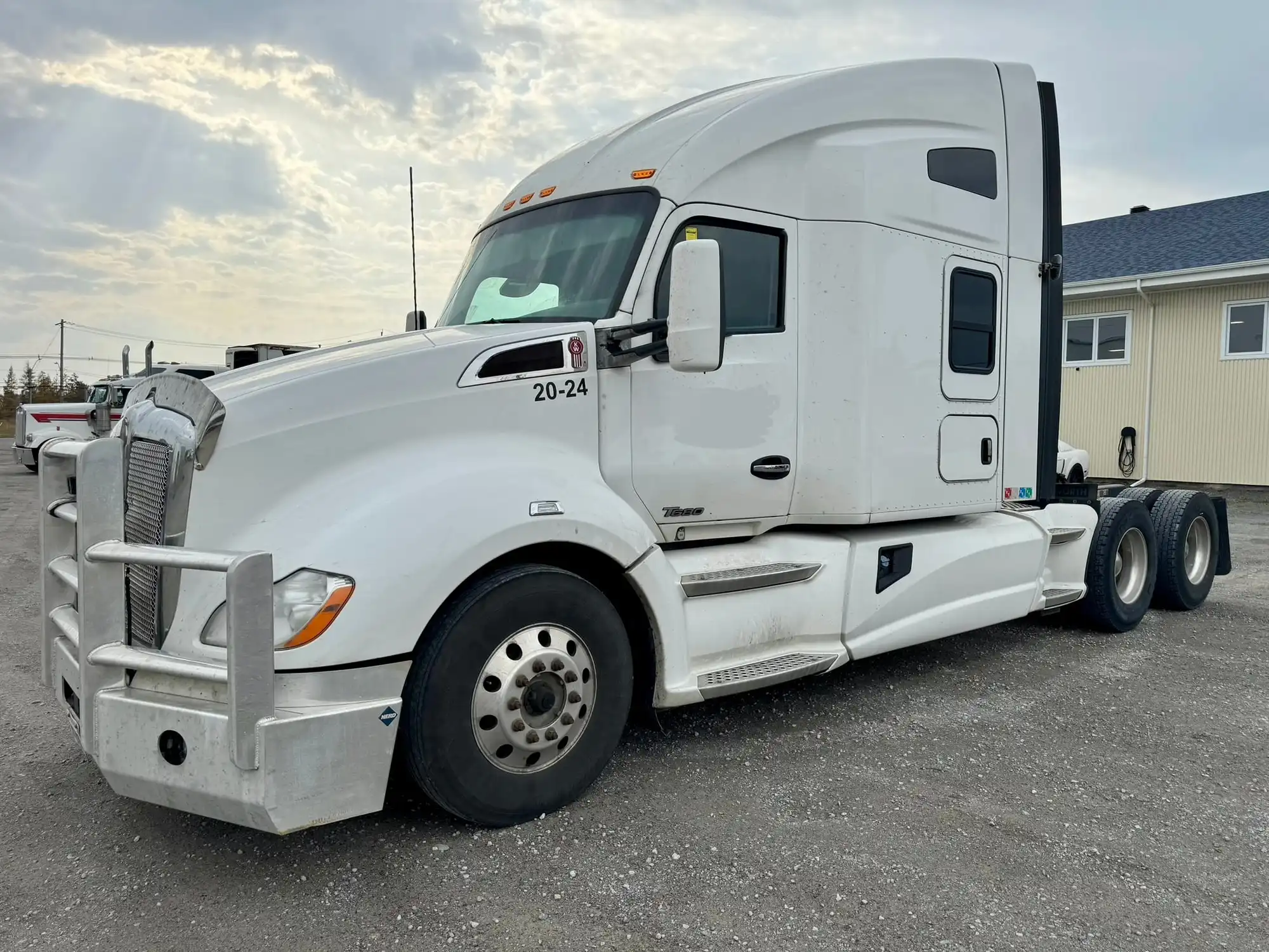 Used 2020 KENWORTH T-680 Conventional trucks Ontario CA | Driven Equipment Solutions #1421888