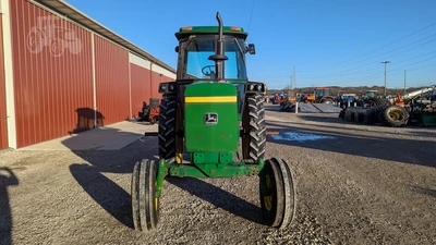USED 1979 JOHN DEERE 4240