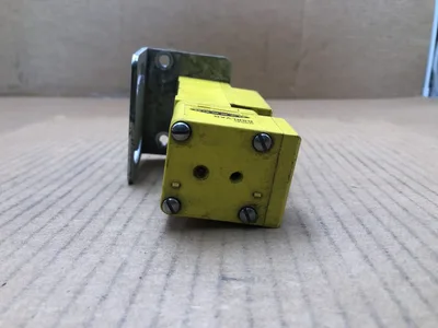 Banner RSBLVAG MAXI-BEAM Photoelectric Sensor 10-30VDC