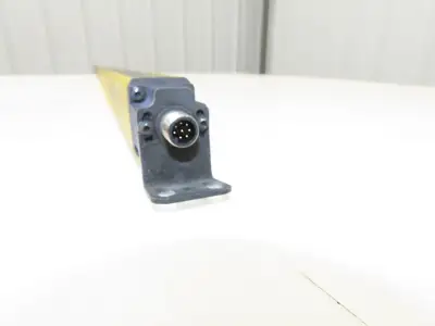 Schmersal SLC440COM-R-1450-30-1050 Safety Light Curtain Receiver -Needs Repair