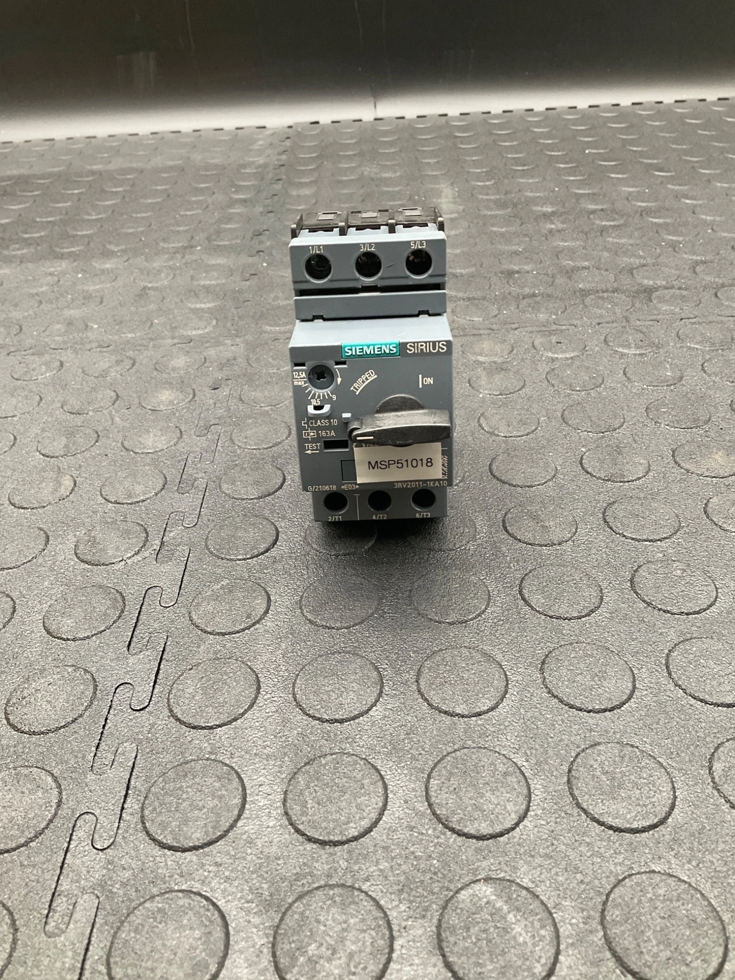 USED SIEMENS 3RV2011-1KA10