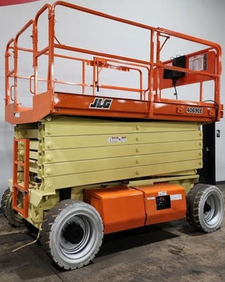 USED 2017 JLG 4069LE