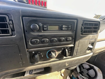 Used 2000 FORD F650 BOX TRUCK Box trucks New Jersey US | Proxy Equipment #1384905