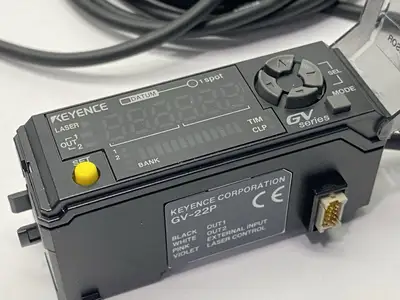 USED KEYENCE DIGITAL CMOS LASER SENSOR AMPLIFIER UNIT EXPANSION UNIT PNP