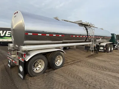 Used 2023 BULK 7,000 GALLON FUEL TANKER Tanker Trailers Minnesota US | Carco Truck & Equipment #1514202