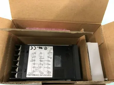 TEMPERATURE CONTROLLER FE PXR-4