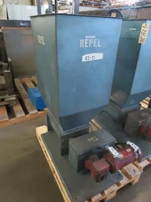 USED 1999 ACRISON VOLUMETRIC FEEDING SYSTEM