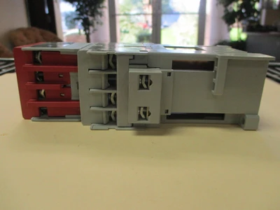 USED Allen-Bradley 700-CF310D