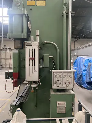Used 1986 CINCINNATI 135CB X 10 Press Brakes Illinois US | Machinery Marketing International #1303910