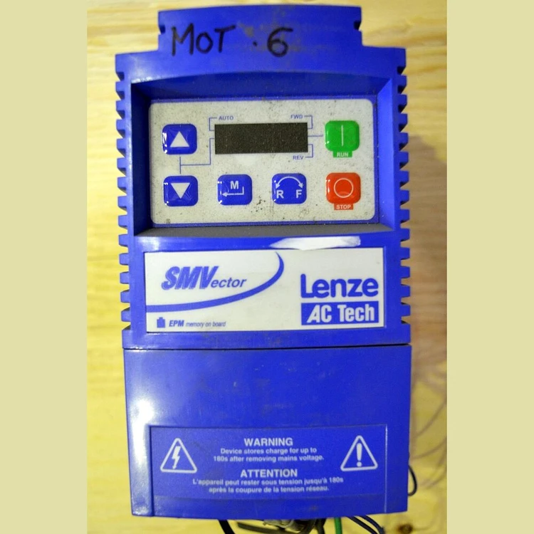 Used Lenze ESV402N04TXB.

INPUT: 400/480V - 50/60 HZ.
OUTPUT: 0-460V - 0-500 HZ.

3 PHASE.
9.4A. Variable Speed Drives British Columbia CA | Savona Equipment LTD #1170009