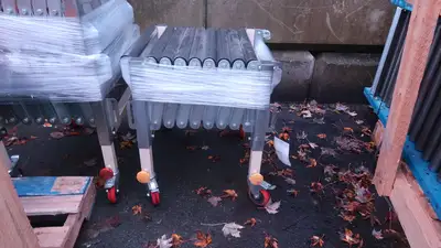 4.5 ft. Extendable & Flexible Conveyor Roller Table