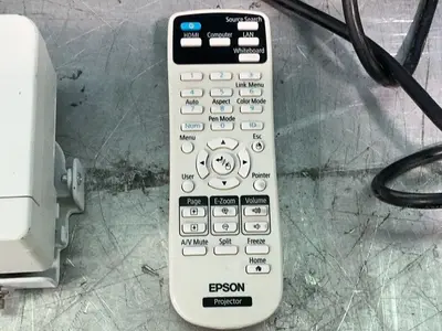 Used EPSON BRIGHTLINK PRO 1450UI Commercial Audio/Visual Equipment Ohio US | HGR 24 #1415129