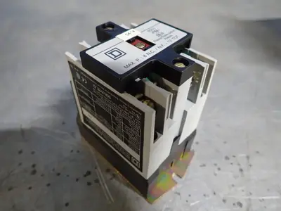 NEW SQUARE D 8501X040