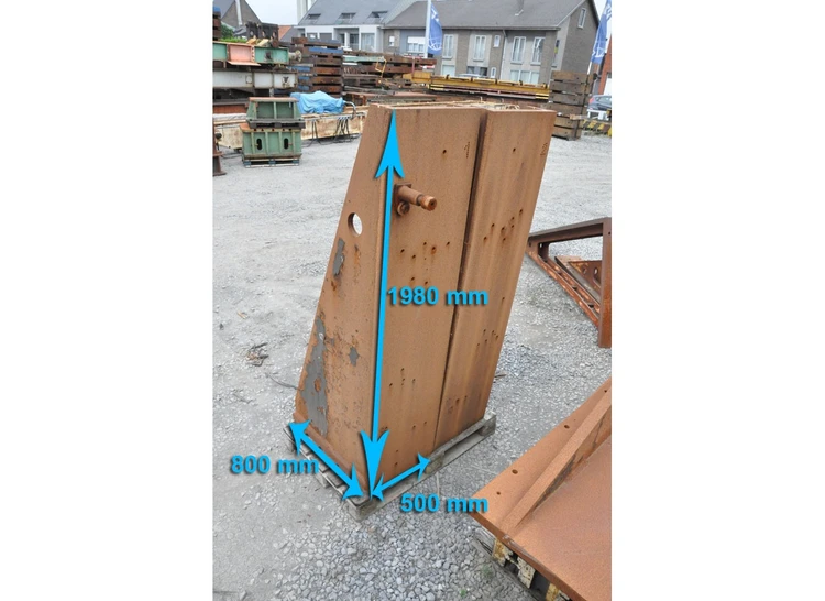 Used CLAMPING BRACKET 1980 X 800 X 500 MM Angle Plates BE | Apt International N.V #366378
