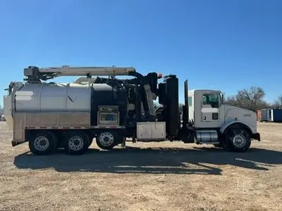 2011 KENWORTH T800 Industrial Vacuum Trucks | Crossford Machinery Group (15)