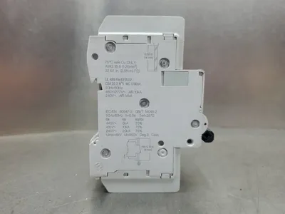 Schneider Electric Multi 9 C60BP 3-Pole 10A Circuit Breaker. 4E-6