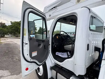 Used 2018 ALTEC AA55 MH Bucket (boom) trucks Florida US | Truck and Van Outlet #1509155
