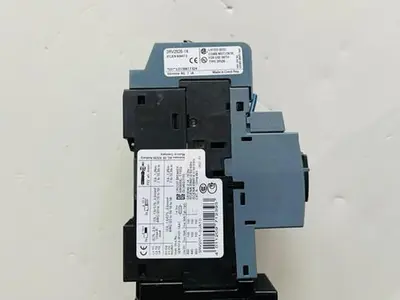 Used _UNKNOWN_ _UNKNOWN_ Circuit Breakers Pennsylvania US | Global Equipment International, LLC #1436762