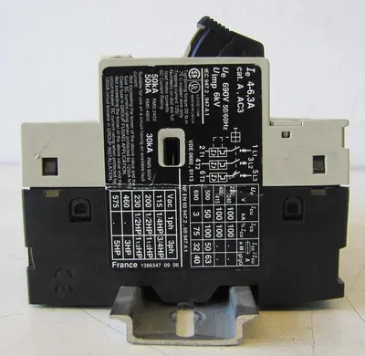 Lot of 3 Telemecanique 4-6.3 Amp Safety Circuit Breakers GV2-M10  3 Pole 690V